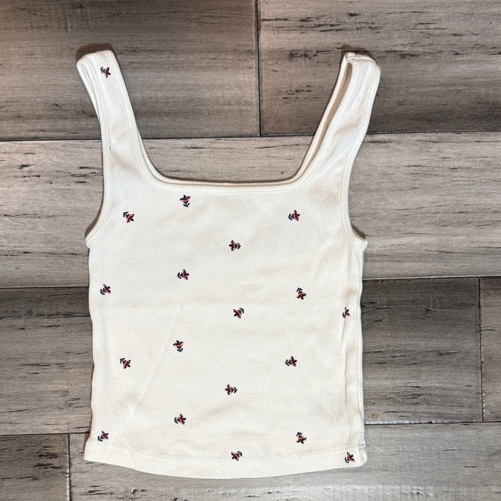 NWOT Women’s White Ribbed Tank with Embroidered Floral Accent